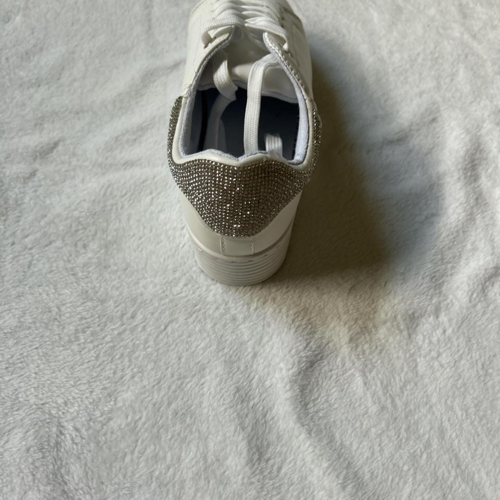White Qupid trainers with silver embellishments Women's 8 Brand New - Picture 3 of 6